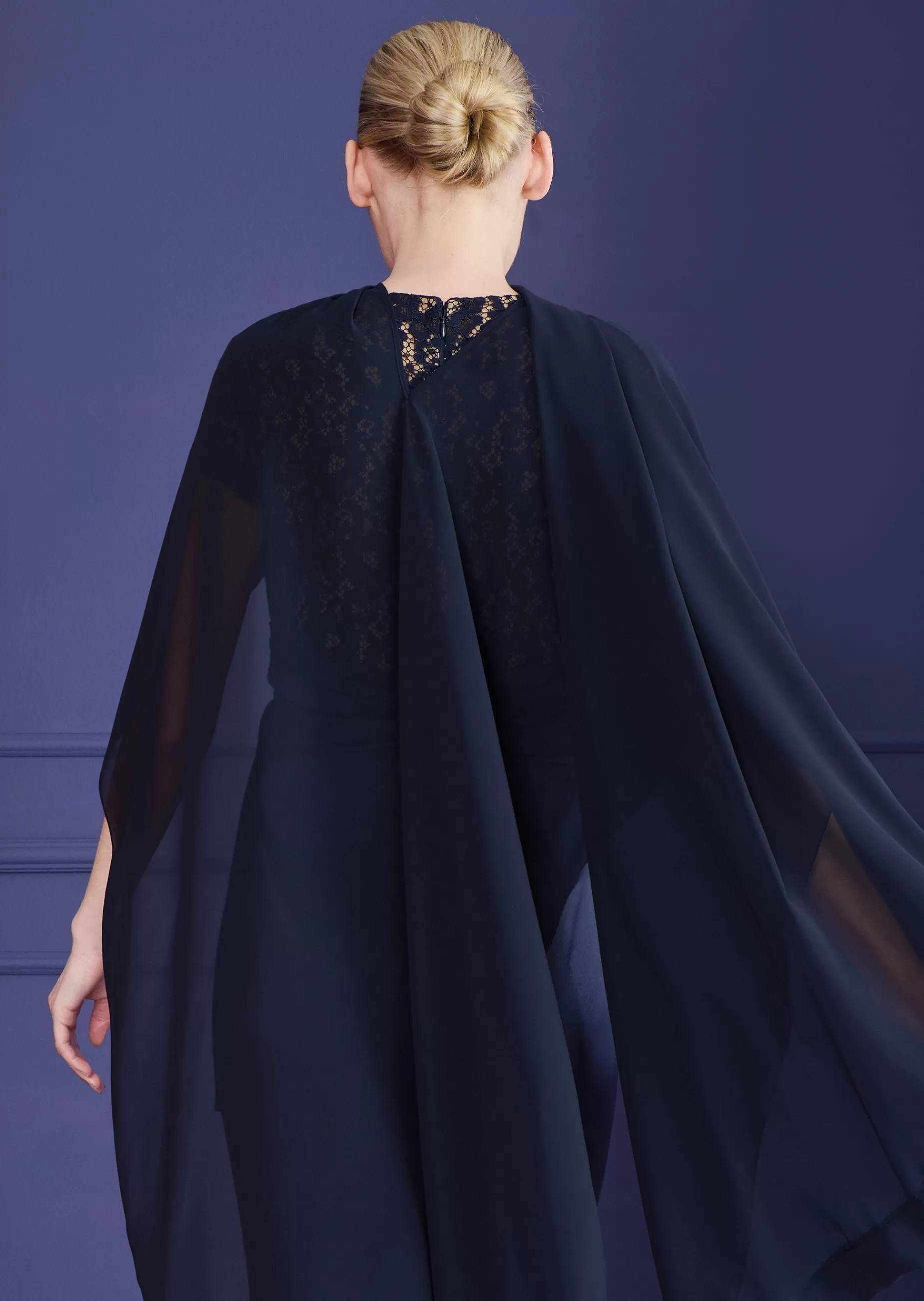 Fashion Talbot Runhof Stola Cia1 Nachtblau