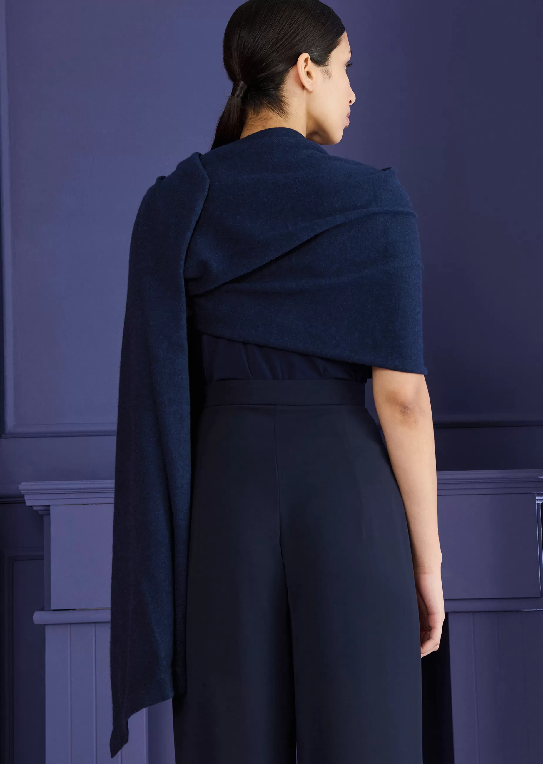Fashion Talbot Runhof Stola Kasha1 Armadablau